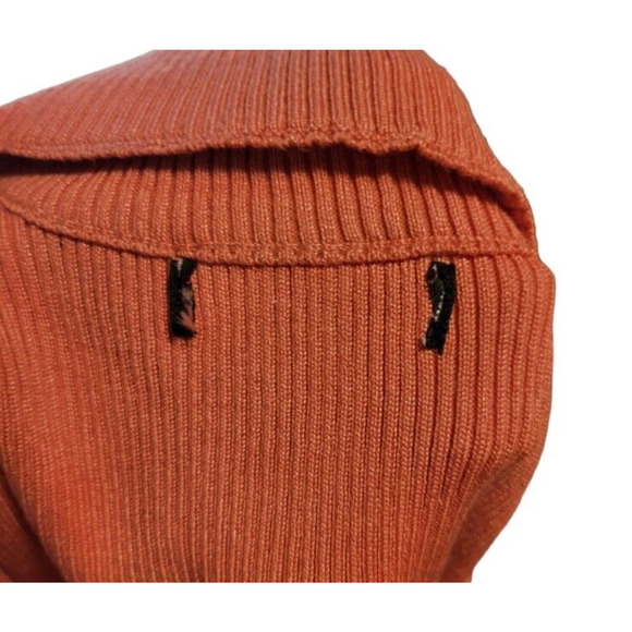 NWT Almost Famous orange two-piece cut out top and shorts set, size medium - Picture 4 of 12